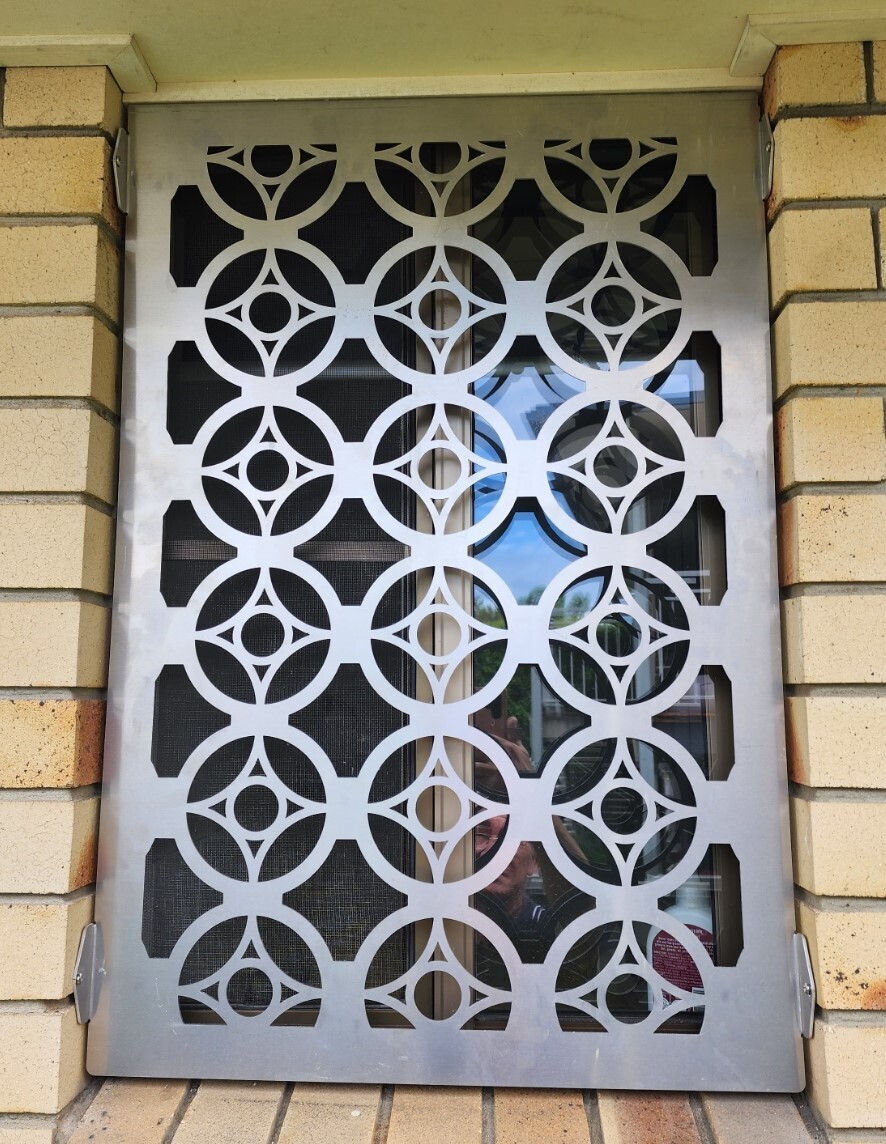 Security Screen Standard 610x900 Frame King Crown design