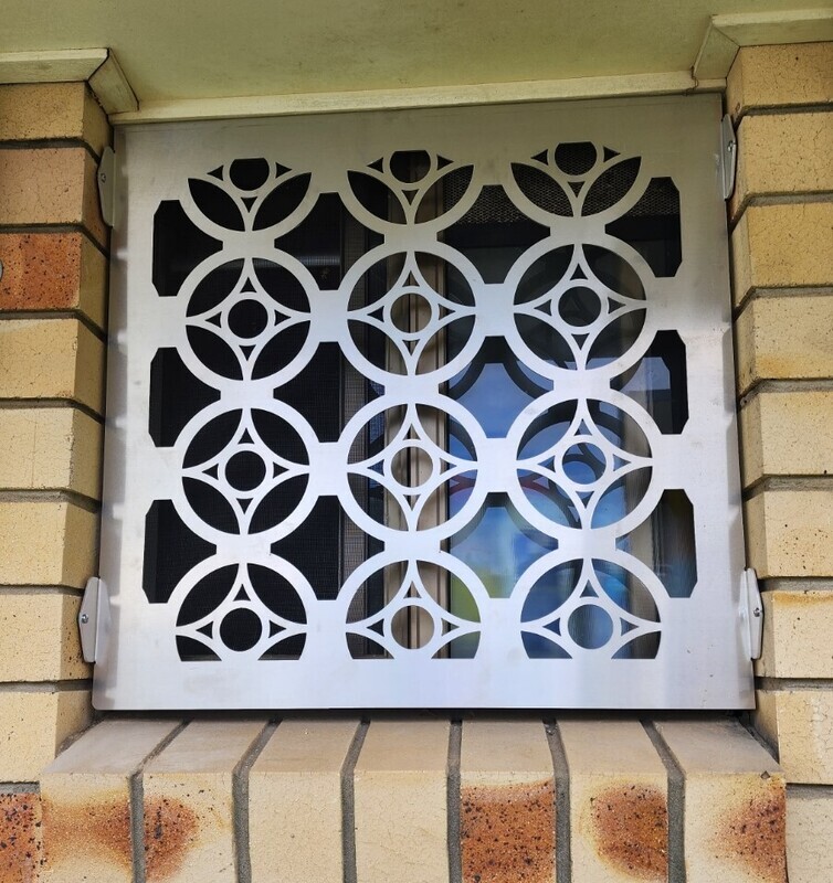 Security Screen Standard 610x600 Frame King Crown design
