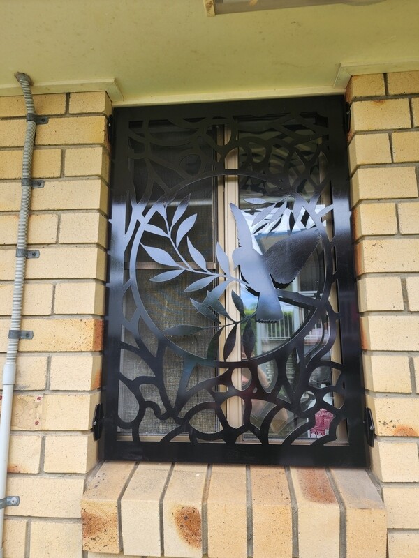 Security Screen Standard 610x600 Frame Bird design