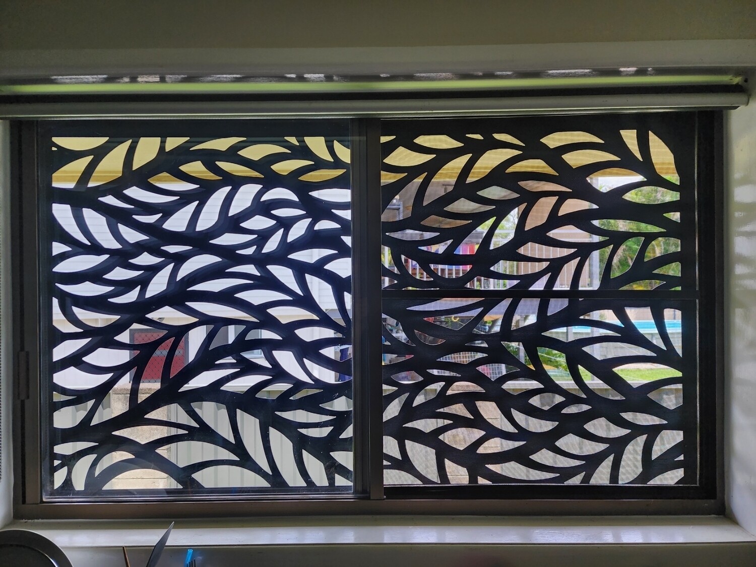 Security Screen Standard 1510x900 Frame Jungle design