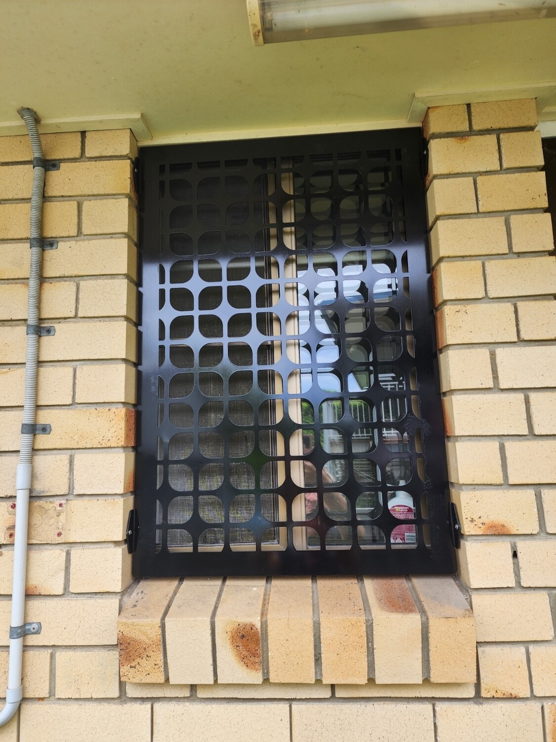 Security Screen Standard 610x600 Frame Simple Mesh design