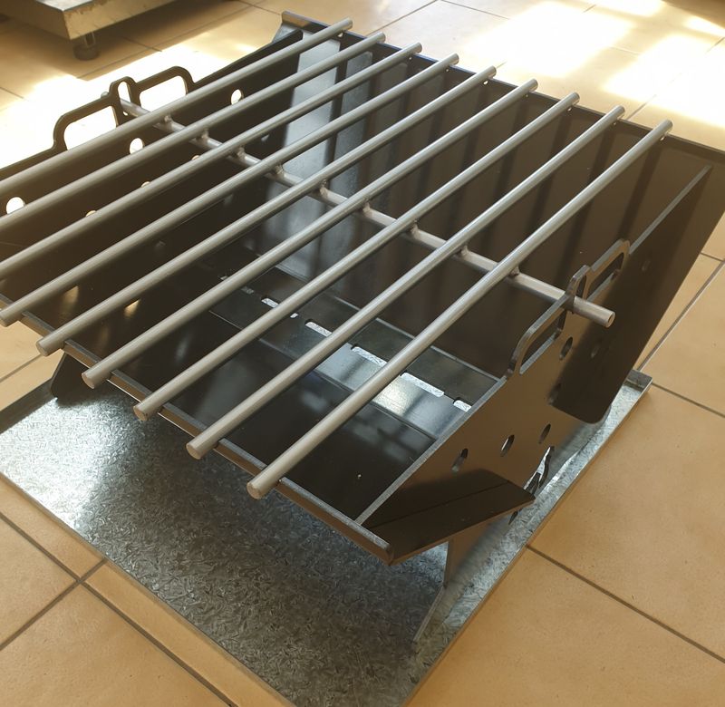 Grill Only to suit our famous Beringei 5mm fire pit/Cooker