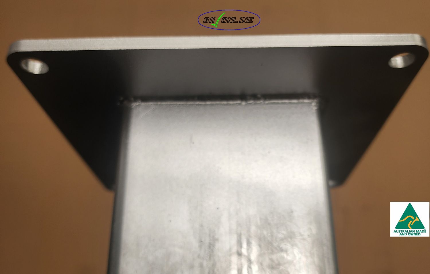 100x100x2.5mm Galv Post 1800mm in length with Cap &amp; 2 Hole Base Plate