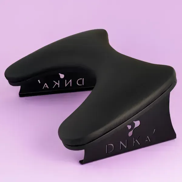 DNKa’ anatomische manicure armsteun zwart DNKa’ anatomische manicure armsteun zwart