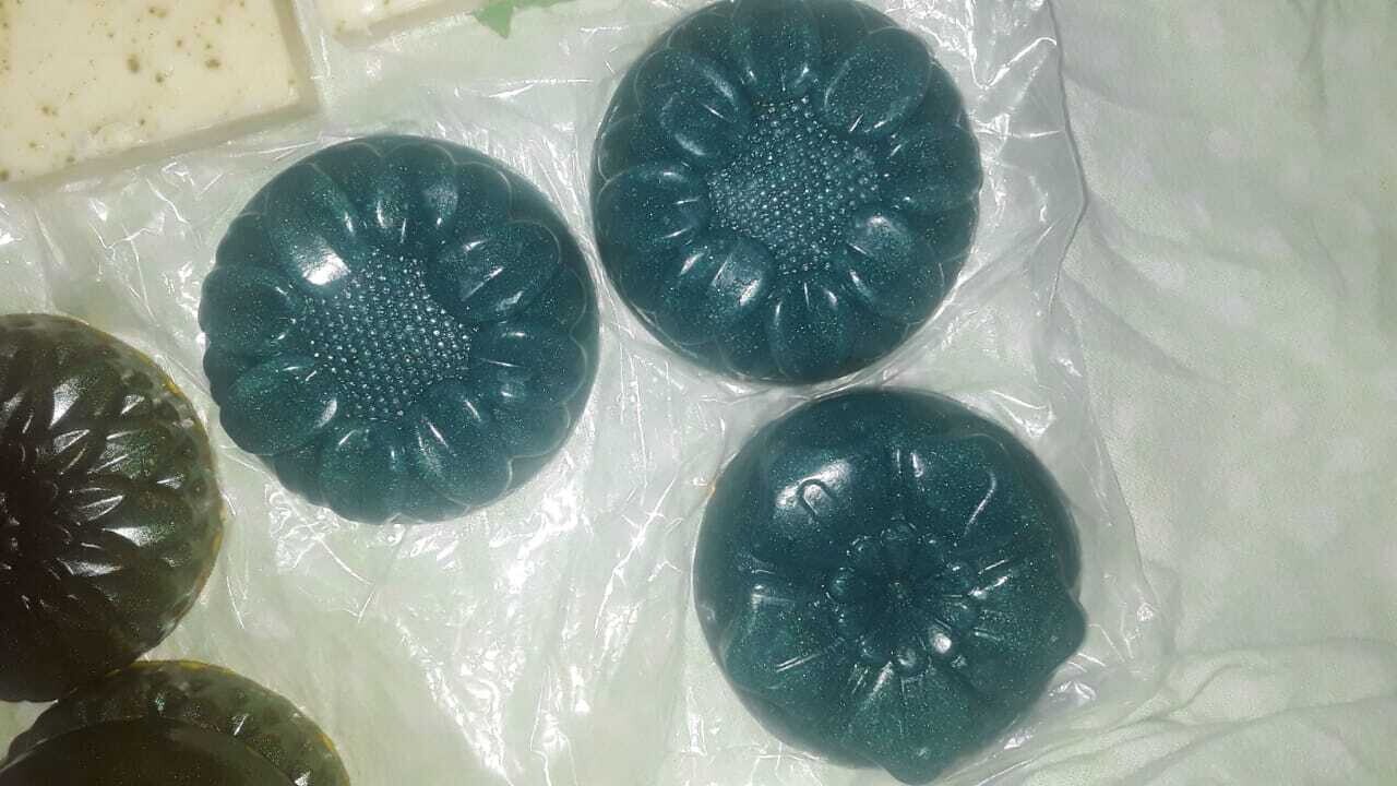 Glycerin base face &amp; body soap