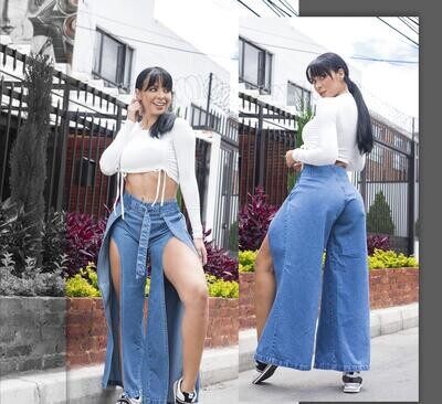 Jeans rígidos con abertura
