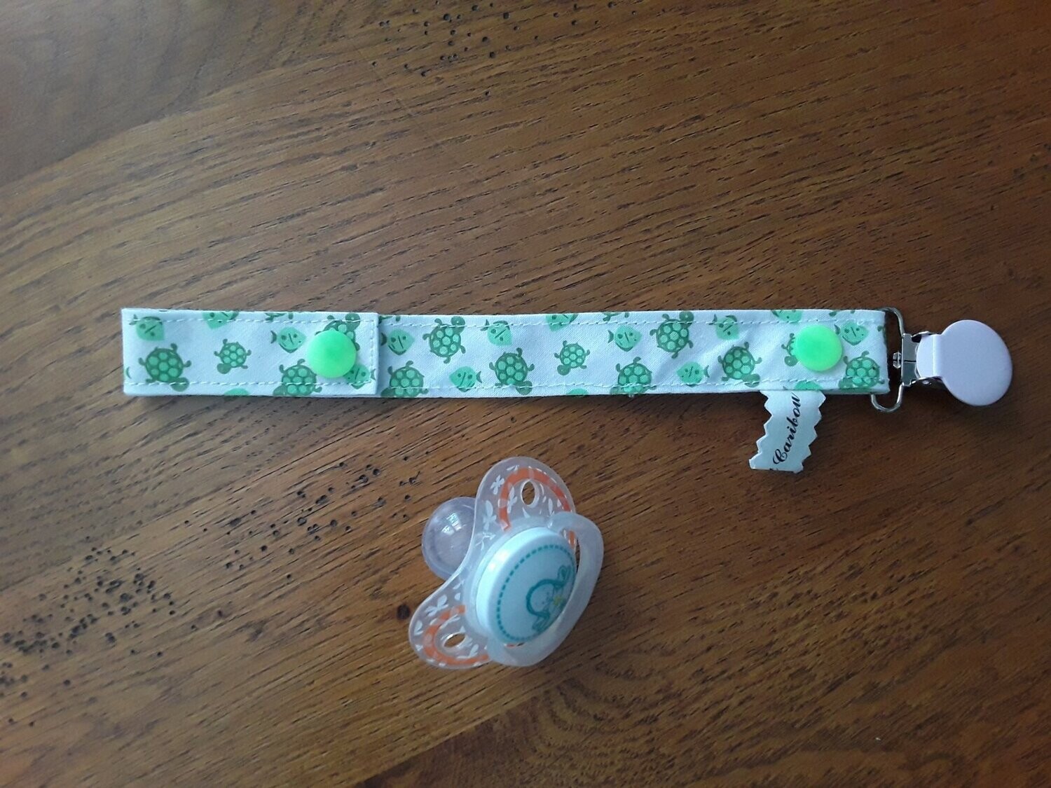 Attache tétine N°09