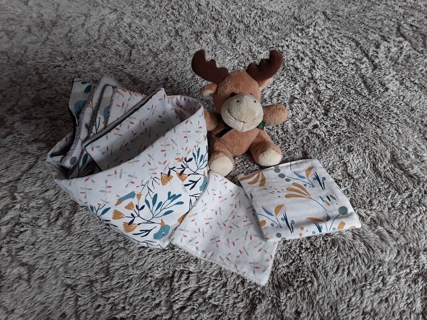 Lingettes et panière 03