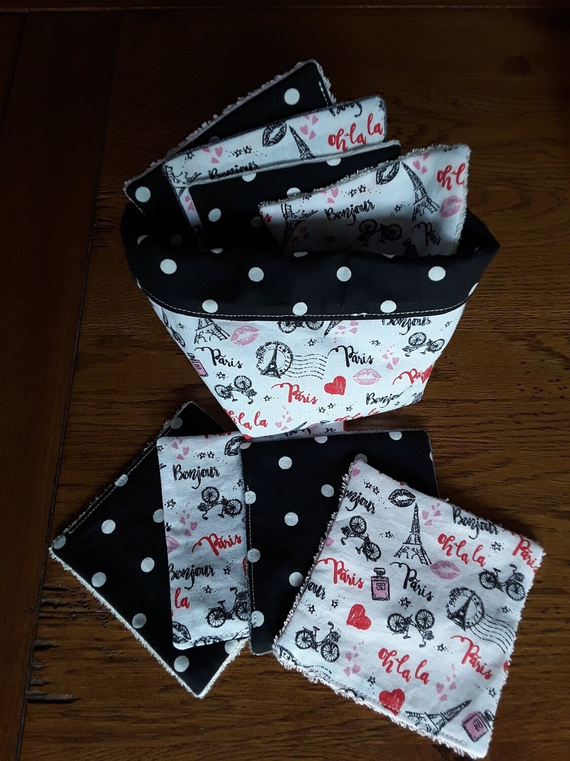 Lingettes et panière 07