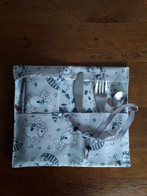 Pochette couverts bébé 02