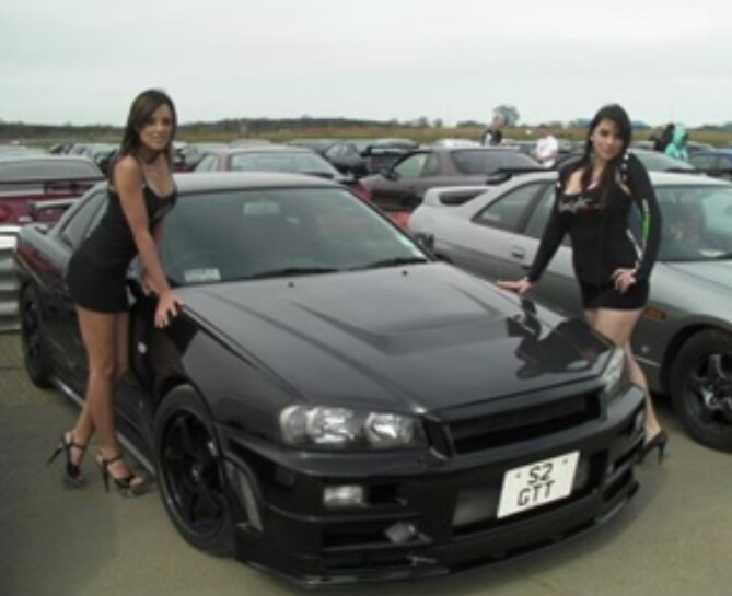 CM Style Carbon Bonnet for R34 GTT