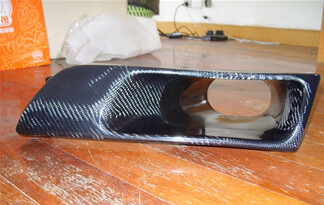 R32 Carbon Vented Headlight Replacement