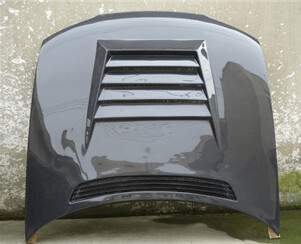 R32 DM-Style Carbon Bonnet