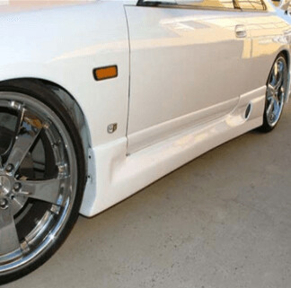 R33 GTST and R34 GTT Styling