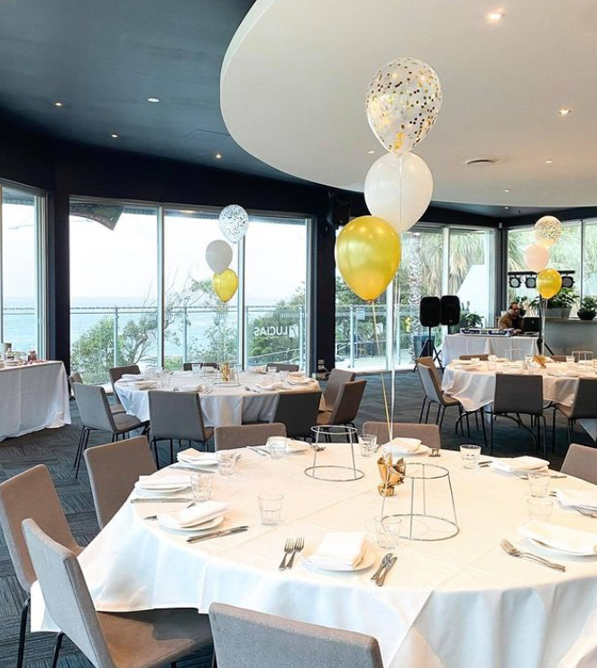 Bouquet - 2 balloons with 1 confetti balloon