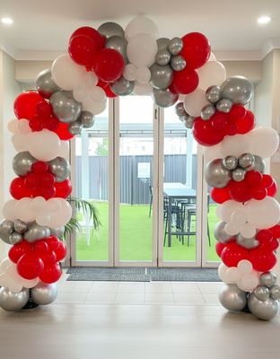 Double Door “Organic” Balloon Arch