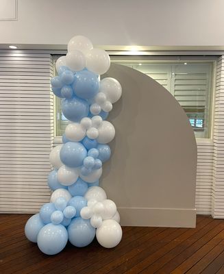 TBH Sail wall Balloon Garland