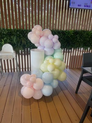 Plinth + Garland Package