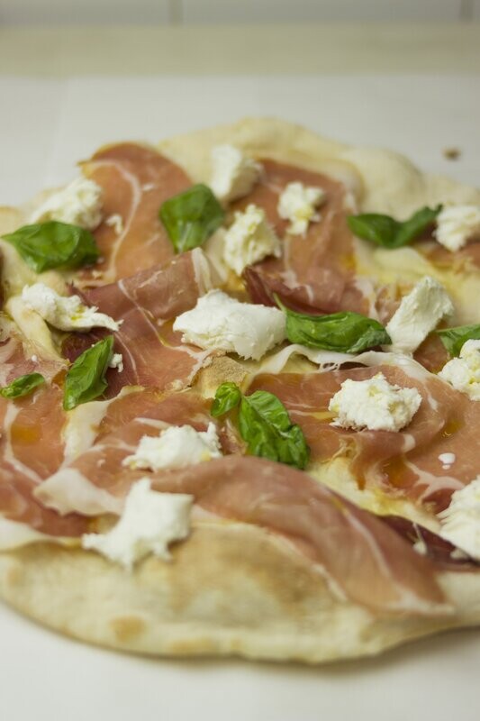 Focaccia Crudo e Bufala