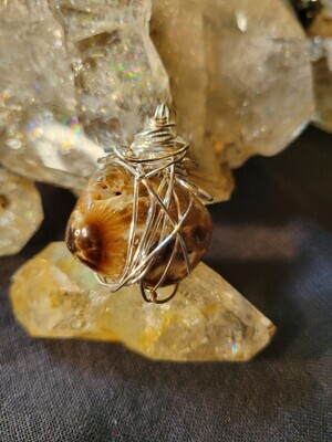 Pendant Coke Calcite - Created by JudyWAS$70