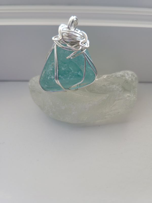 Pendant Aqua Ocean Glass (Newfoundland) - Created by Judy