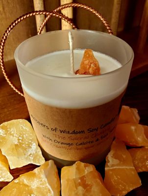 Judy&#39;s Soy Candle -Chakra Sacral / Floral/Sea Scent with Orange Calcite