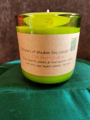 Judy&#39;s Soy Candle -Chakra Heart with Rose Quartz (LARGE)