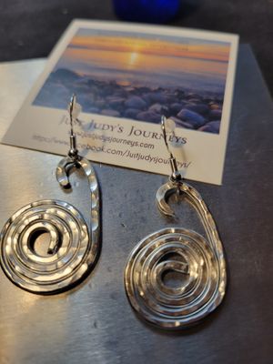 Judy&#39;s Hand-Designed Earrings- Not So Perfectly-Perfect -Tight Circle