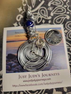Pendant Wired Labyrinth-Lapis Lazuli- Truth