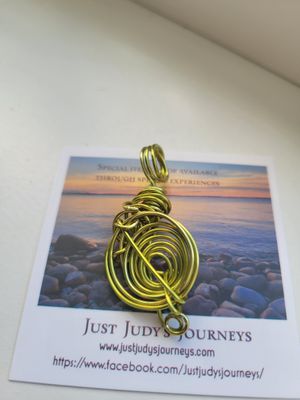 Pendant Wired Labyrinth-Reiki- Archangel Raphael &amp; Heart Chakra