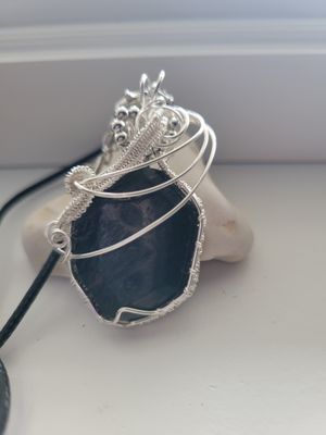 Pendant Stunning Design Emerald - Created by Janelle