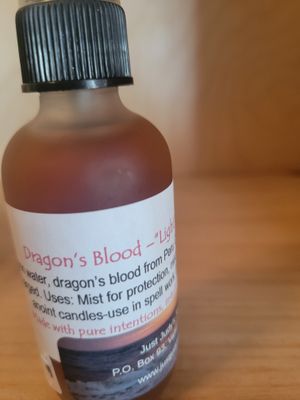 Judy's  Dragons Blood Blend -"light" 2oz glass bottle