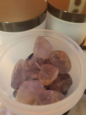 Crystal Amethyst-Tumbled 25 piece Jar
