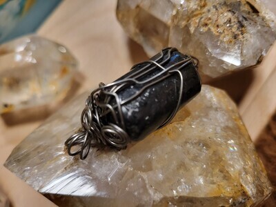 Pendant Numite  - Created by JudyWAS$55