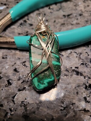 Pendant Malachite Long  - Created by JudyWAS$55