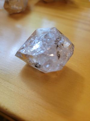 Crystal Herkimer -Clear with Inclusions of Carbon &amp; Golden 22gms