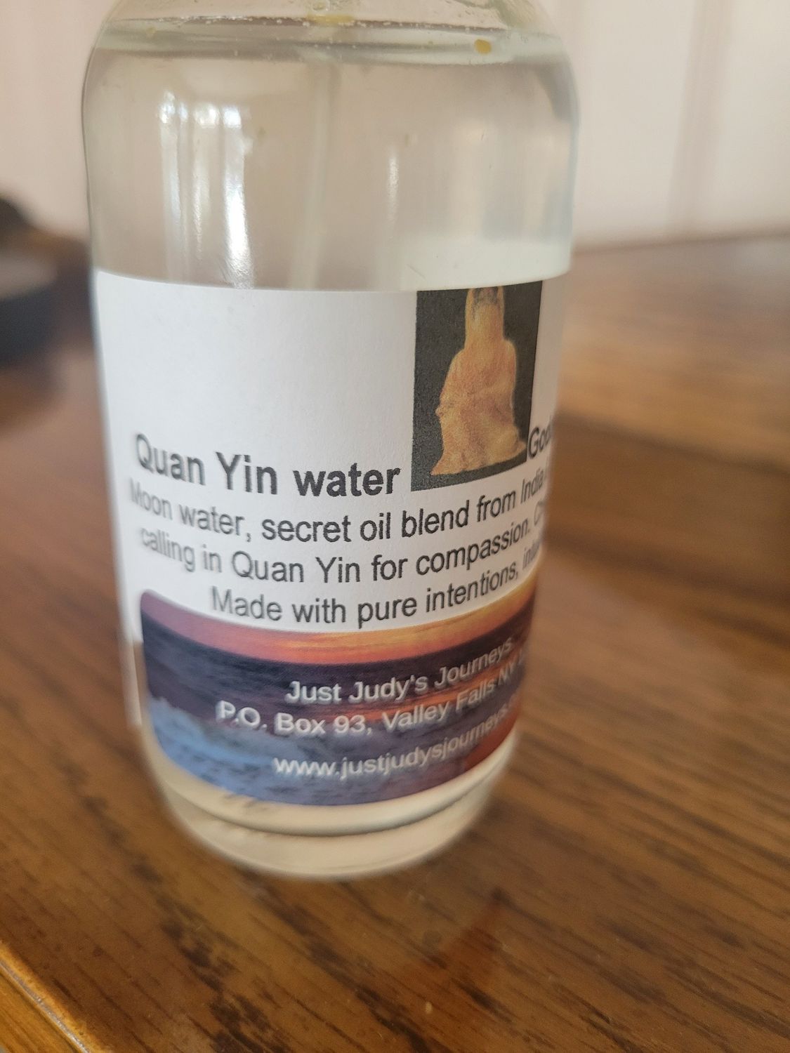 Judy&#39;s Quan Yin Blend -Goddess of Compassion- 4oz glass bottle