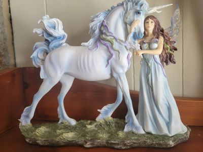 Statue Unicorn &amp; Goddess- Cold Cast Resin-color finish 10 inches height (WAS$230)
