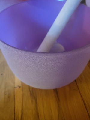 Crystal Frosted 8" Singing Bowl )Crown/Third Eye Chakra) with striker &amp; rubber base-(Studio Piece) PICK UP ONLY
