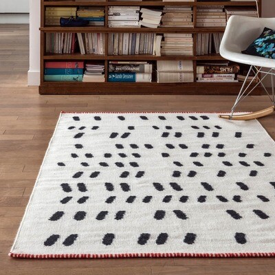 AFK living vilnos kilimas designer rugs
Tapis deco kilim en laine DASHED