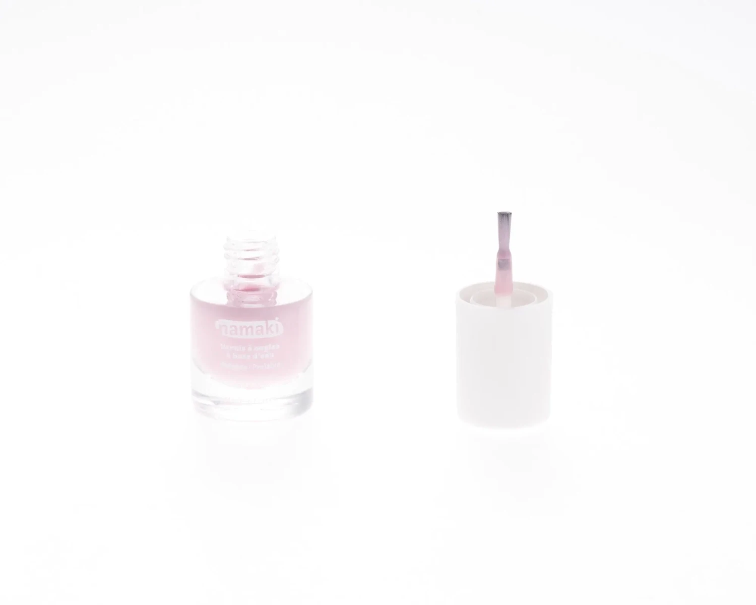 Namaki cosmetics - Water-based peelable nail polish 15 – light pink