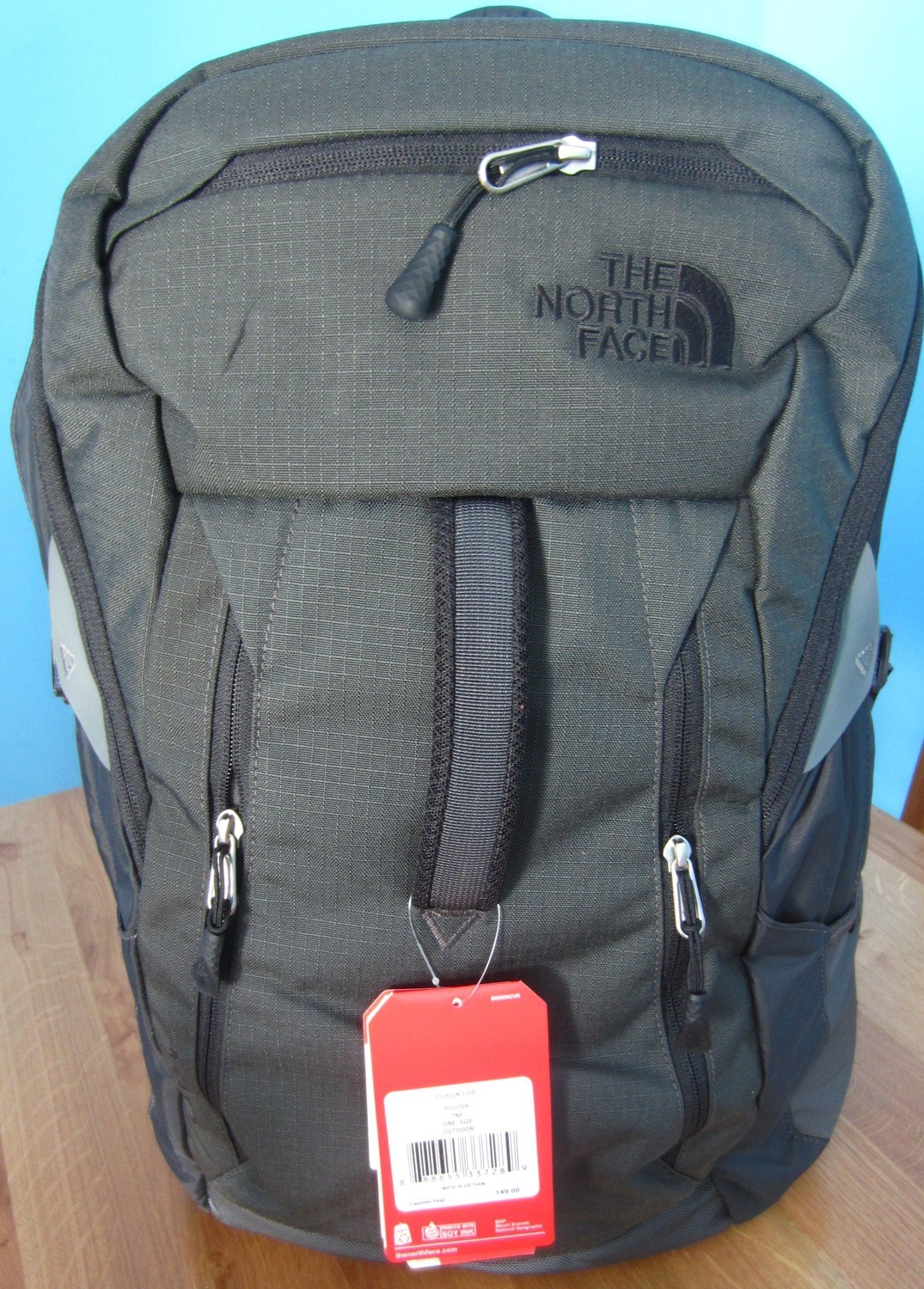 The North Face Router Backpack One Size Night Green BNIB 2016