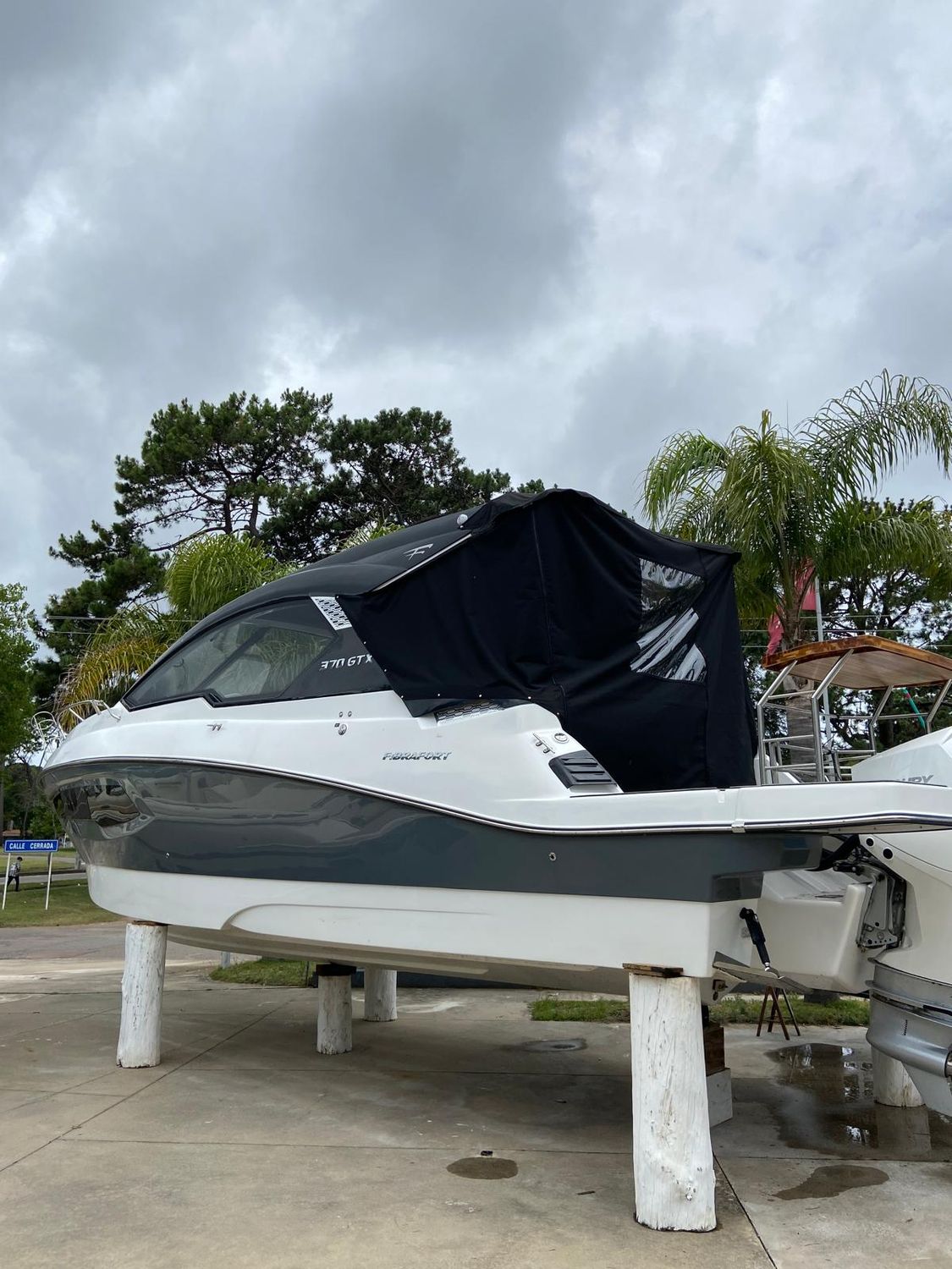 Lancha Fibrafort Focker 370 GTX