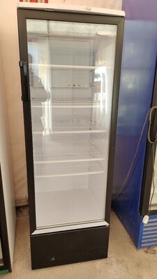 Холодильный шкаф витрина Бирюса В310ЕК