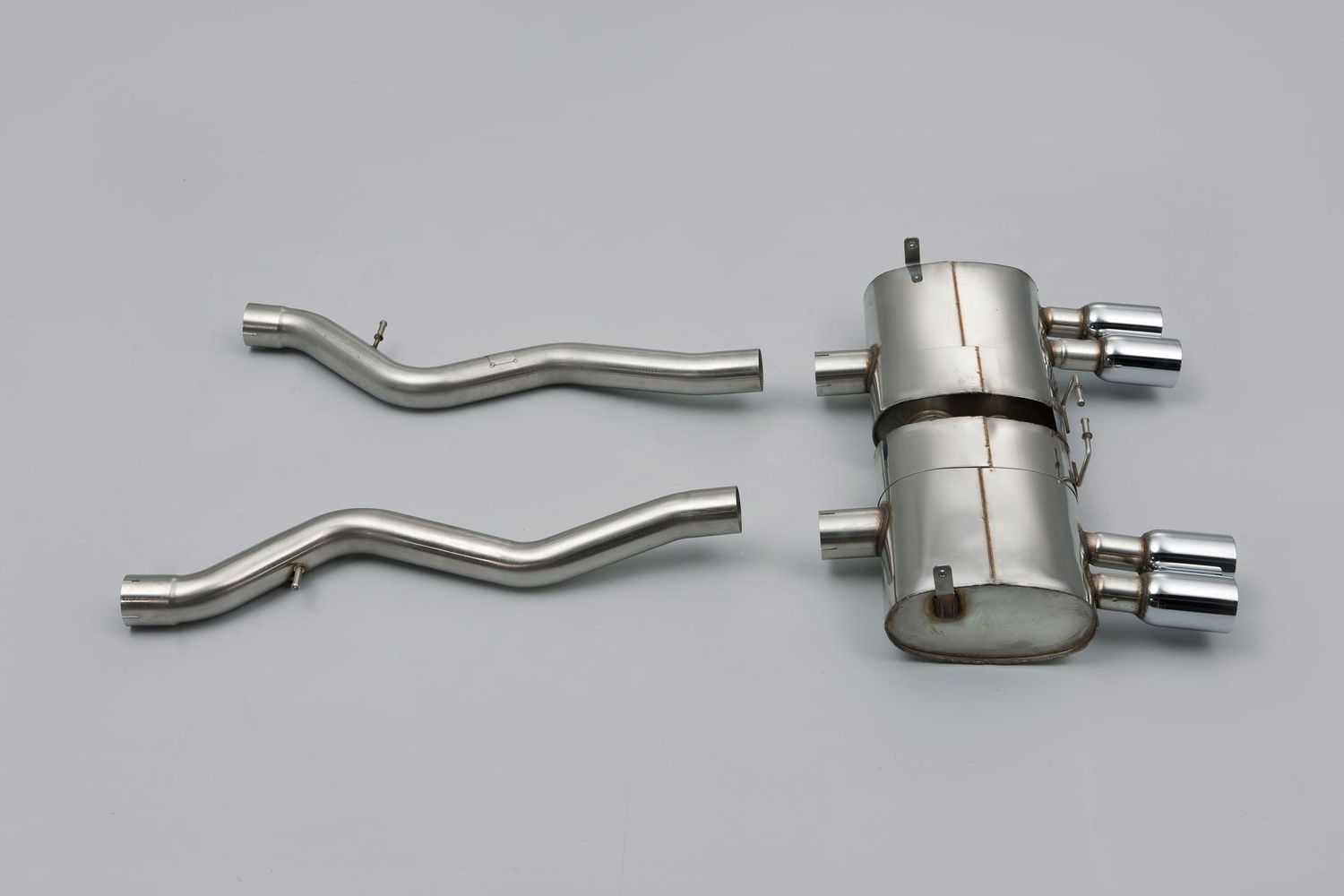 BMW M3 E90 Sedan – Milltek V1 Non-Valved Cat-Back met Polished Tips BMW M3 E90 Sedan – Milltek V1 Non-Valved Cat-Back met Polished Tips