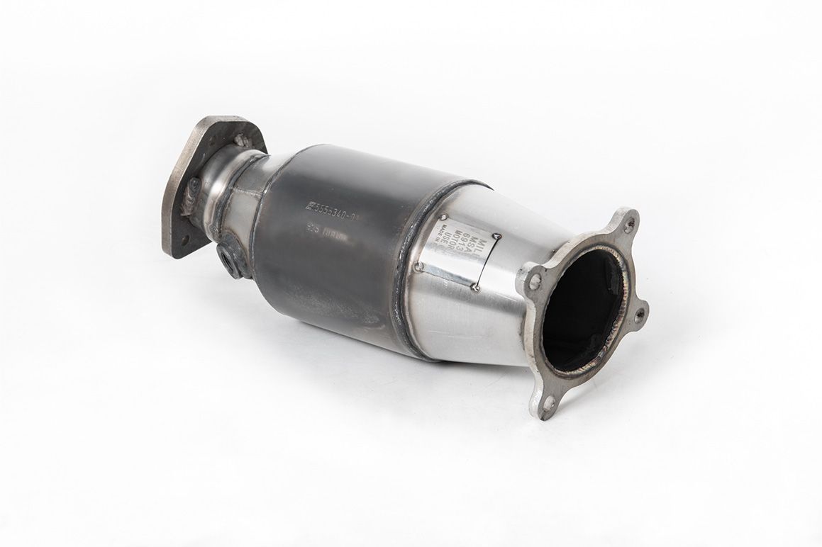 Audi A4 B9 2.0 TFSI Quattro – Milltek Large Bore Downpipe met HJS 200-Cell Sport Cat