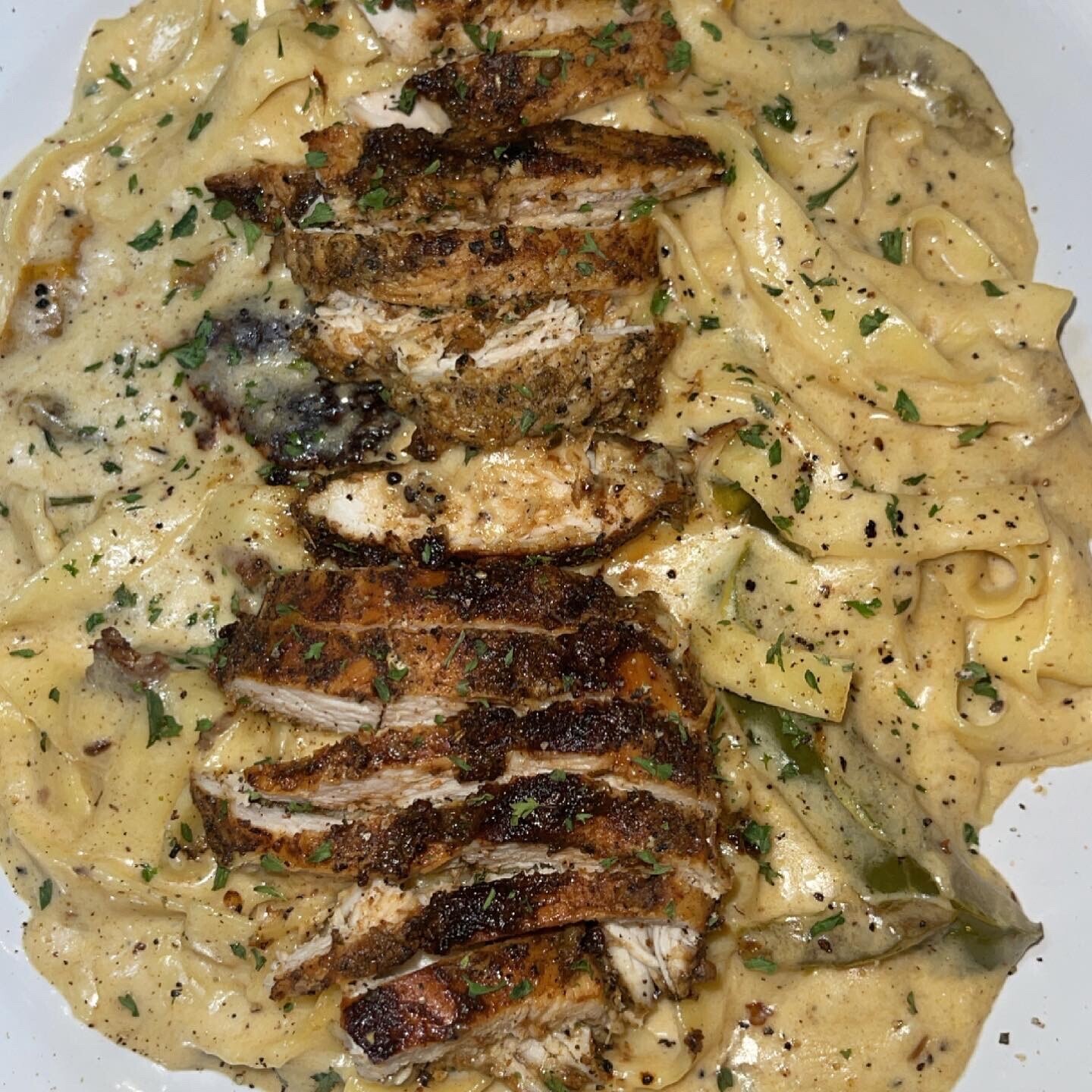Chicken Alfredo  Dinner