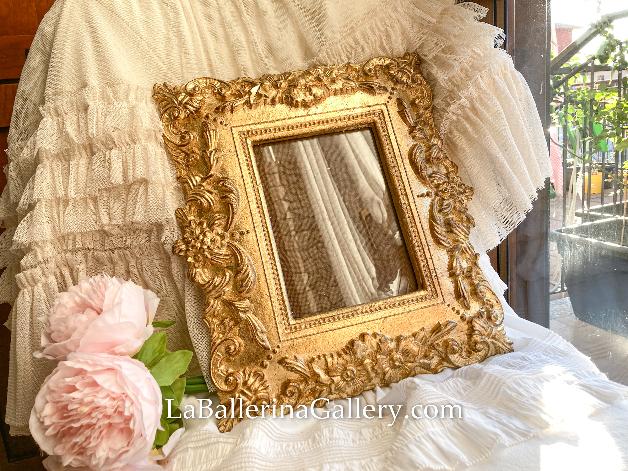 Florentine 8 1/2 High Antique Gold Mirror 4x6 Picture Frame - #V8139