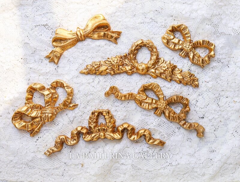 Italian Florentine Wall hanging appliqué ribbon bow  wood gold baroque rococo
