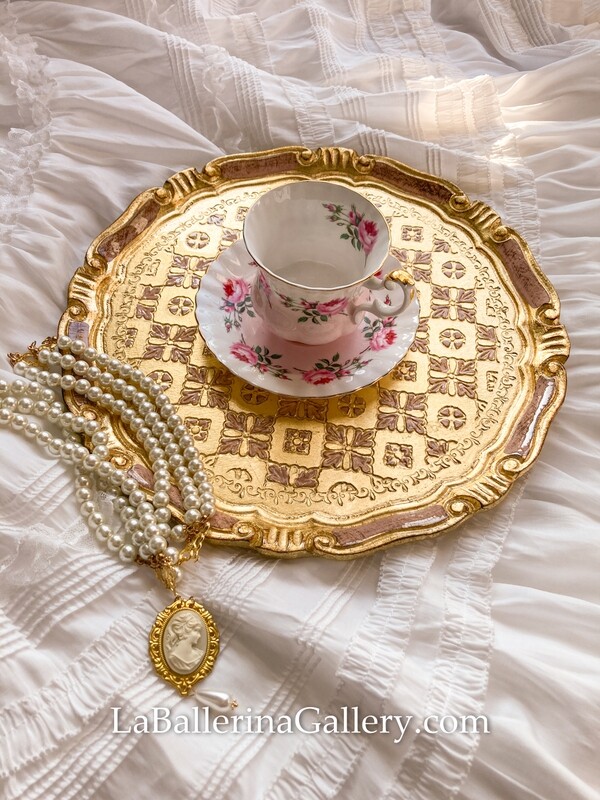 Made to order Florentine tray round gold baroque rococo lattice grid